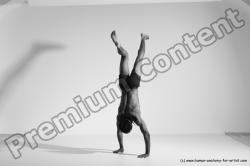 Breakdance reference poses of Enrique